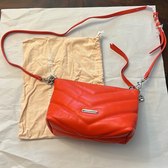 Rebecca Minkoff Edie Maxi Medium Leather Crossbody Bag - Picture 4 of 14